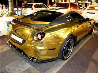 carros-ferrari-ouro-9