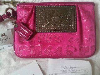 coach wristlets 28