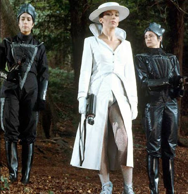 Servalan about to conquer a disco Servalan about to conquer a disco
