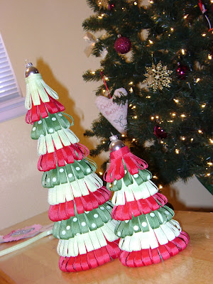 Something Pretty: Ribbon Christmas Trees