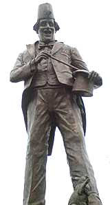 James Done - Tommy Cooper Statue (2008) photo enhanced