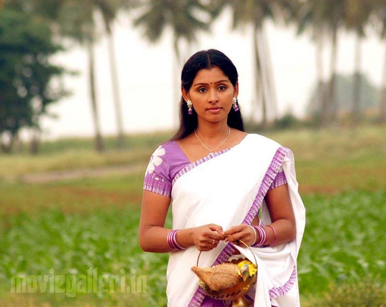 test: Patta Patti 50 50 Tamil Movie Actress Harini Stills, Actress