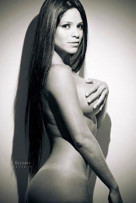 michelle lewin jiggly girls gallery 1