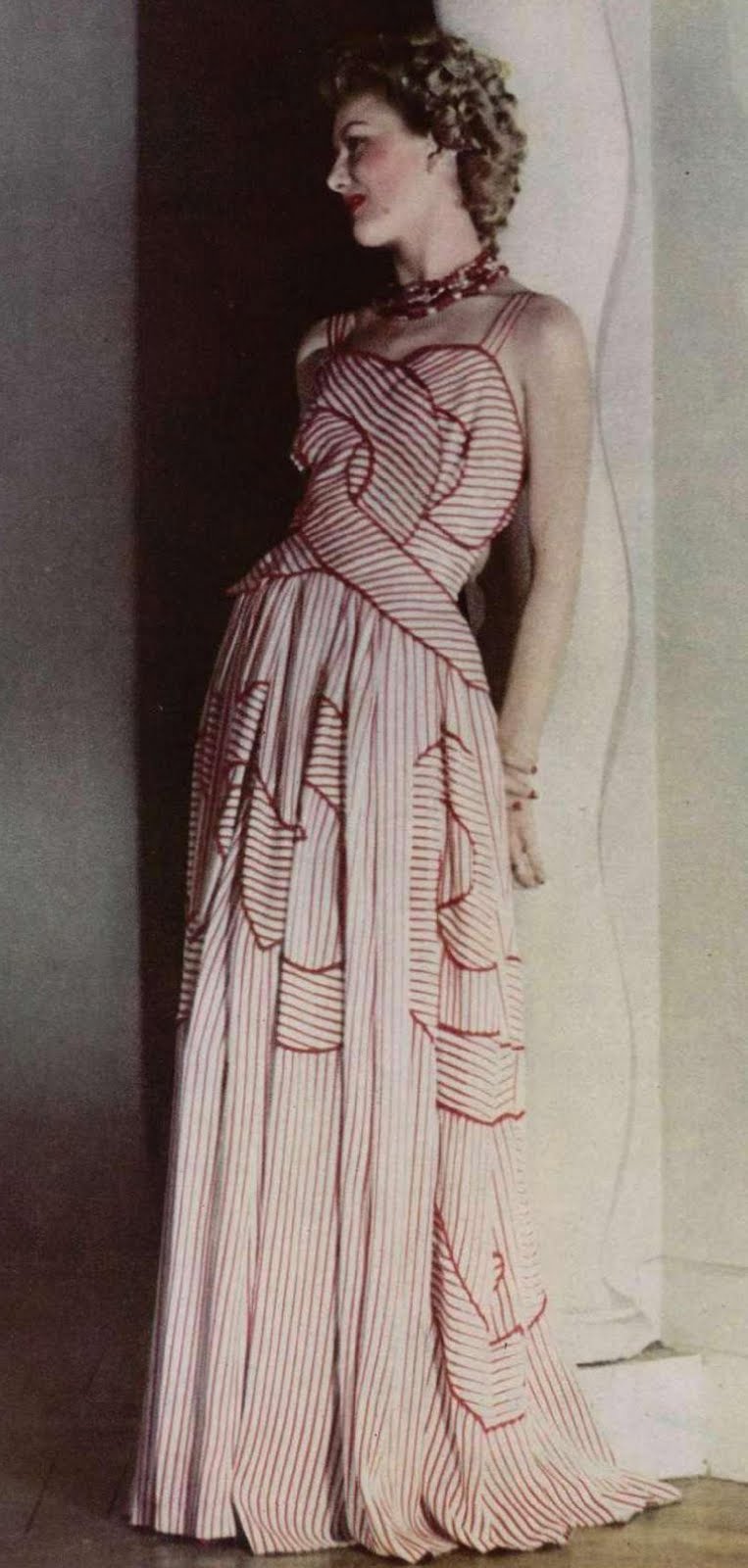 1940's Fashion - A Woman's Clothing Plan 1947 - Glamour Daze