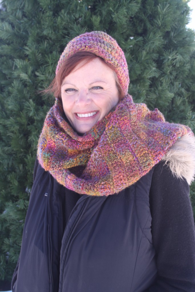 Loess Hills Creative Crochet Curly Q Hat and Scarf