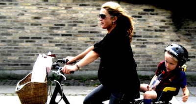 Copenhagen Mum with a Four Year Old and 8 months pregnant - Mikael's family.