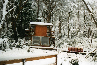 composting toilet tasmania gavin macfie s 57 degrees north bananas and brown dogs on composting toilet tasmania gavin macfie s 57 degrees north bananas and brown dogs on
