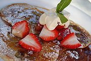 [180px-Pancakes_with_strawberries_and_cream.jpg]