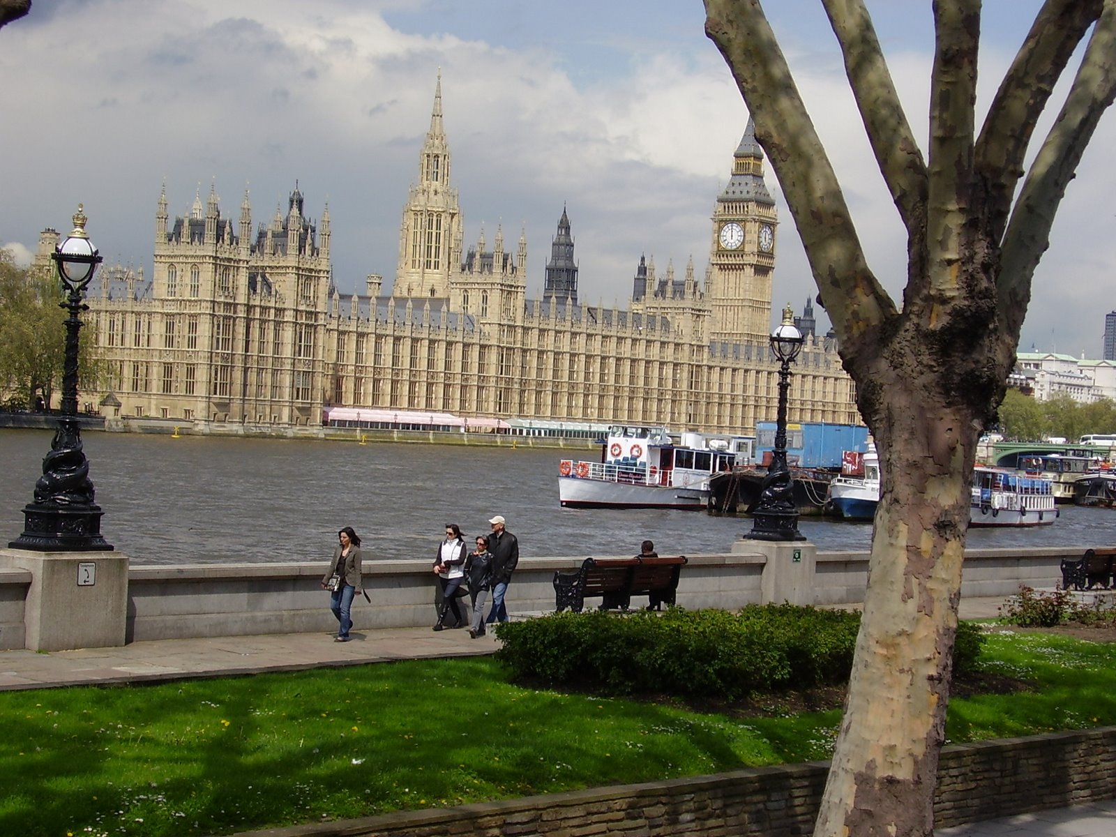 [P5020091.JPG]