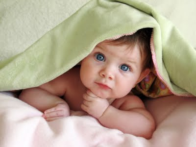 cute baby looking free stills