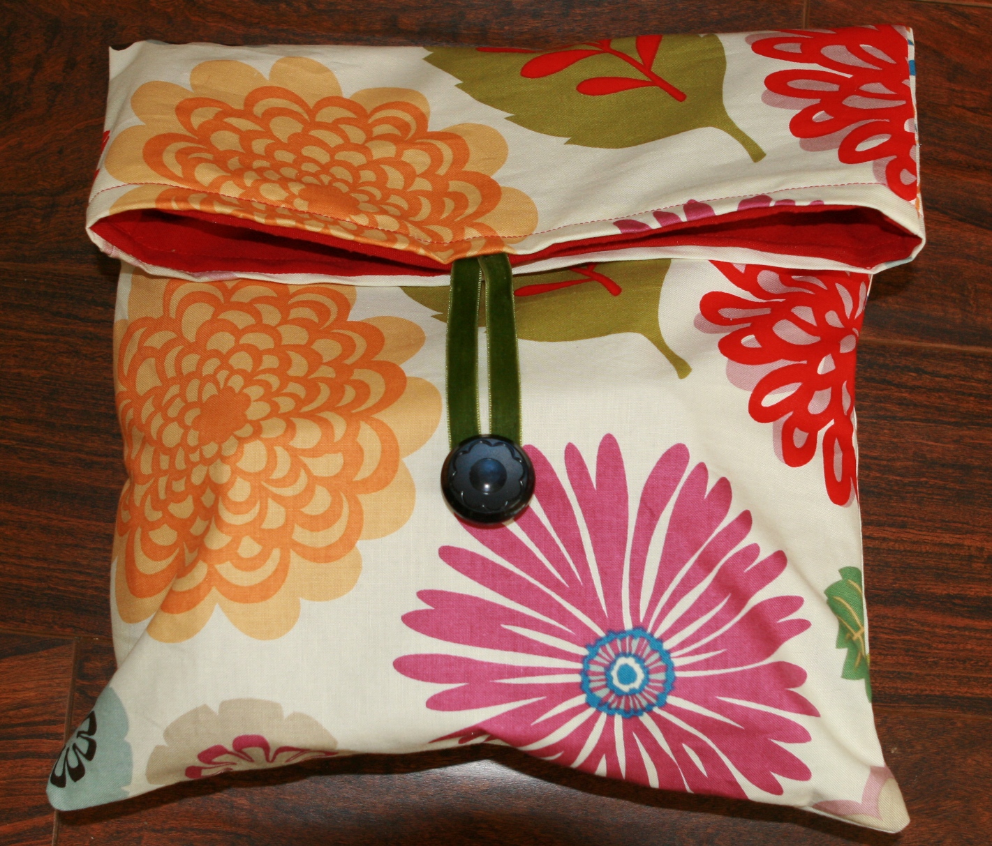 [Jenns+artsy+clutch.JPG]