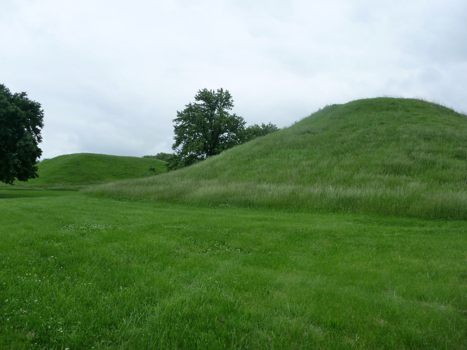 Cahokia+Mounds+Indians Cahokia Mounds Indians http://peteandthewonderegg.blogspot.com/2010/05 ...