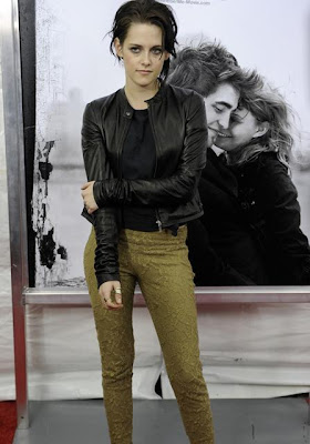 Kristen Stewart Leather Jacket on Kristen Stewart Black Leather Jacket Remember Me Premiere Kristen