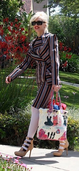 gwen stefani harajuku. Gwen Stefani Carrying Harajuku