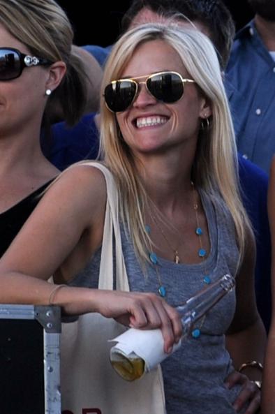You can wear this necklace like Reese Witherspoon casually with a tank top 