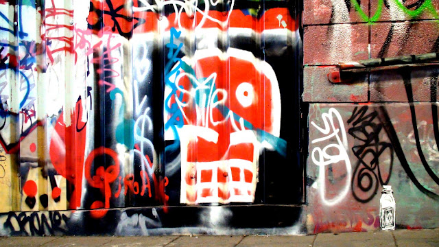 Graffiti Walls Political Art Of Banksy Graffiti London Uk