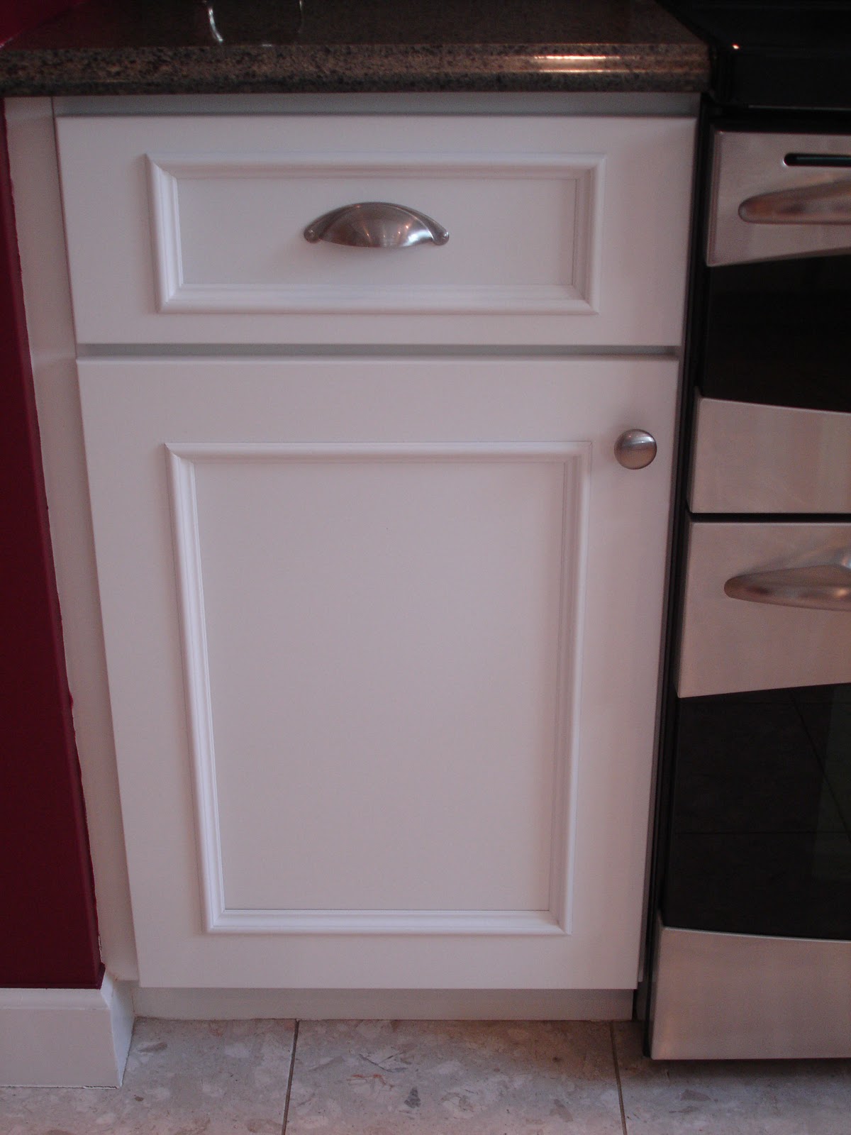 Under cabinet drawers kitchen How to Add Molding to Flat CabiDoors