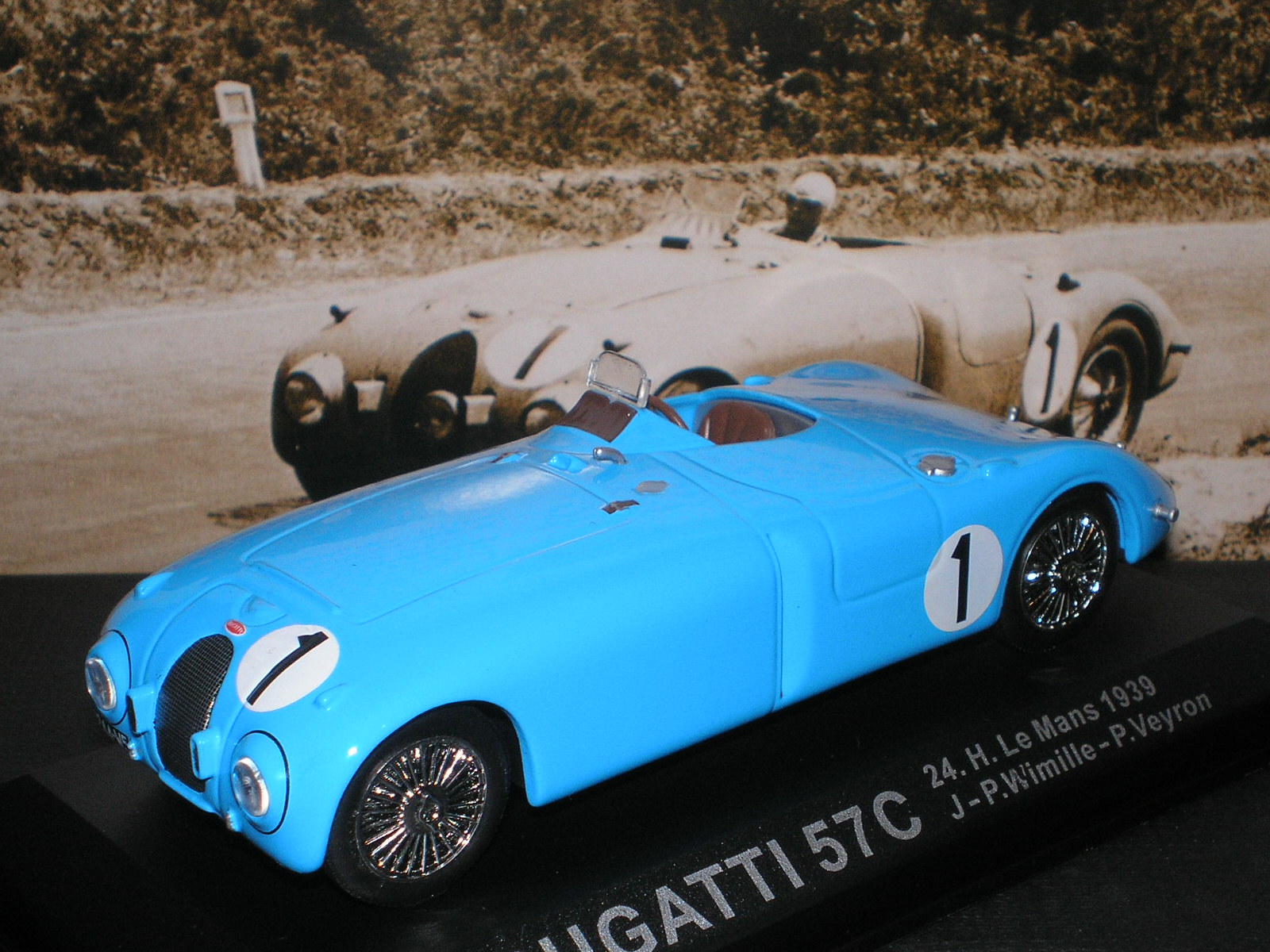[BugattiT55Ca.JPG]
