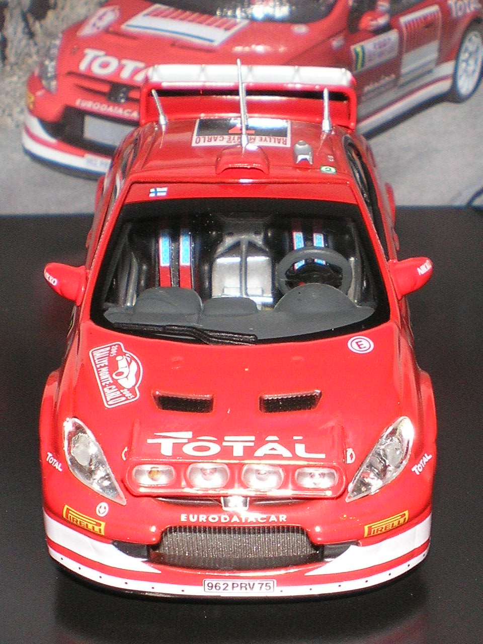 [Peugeot307WRC2005d.JPG]