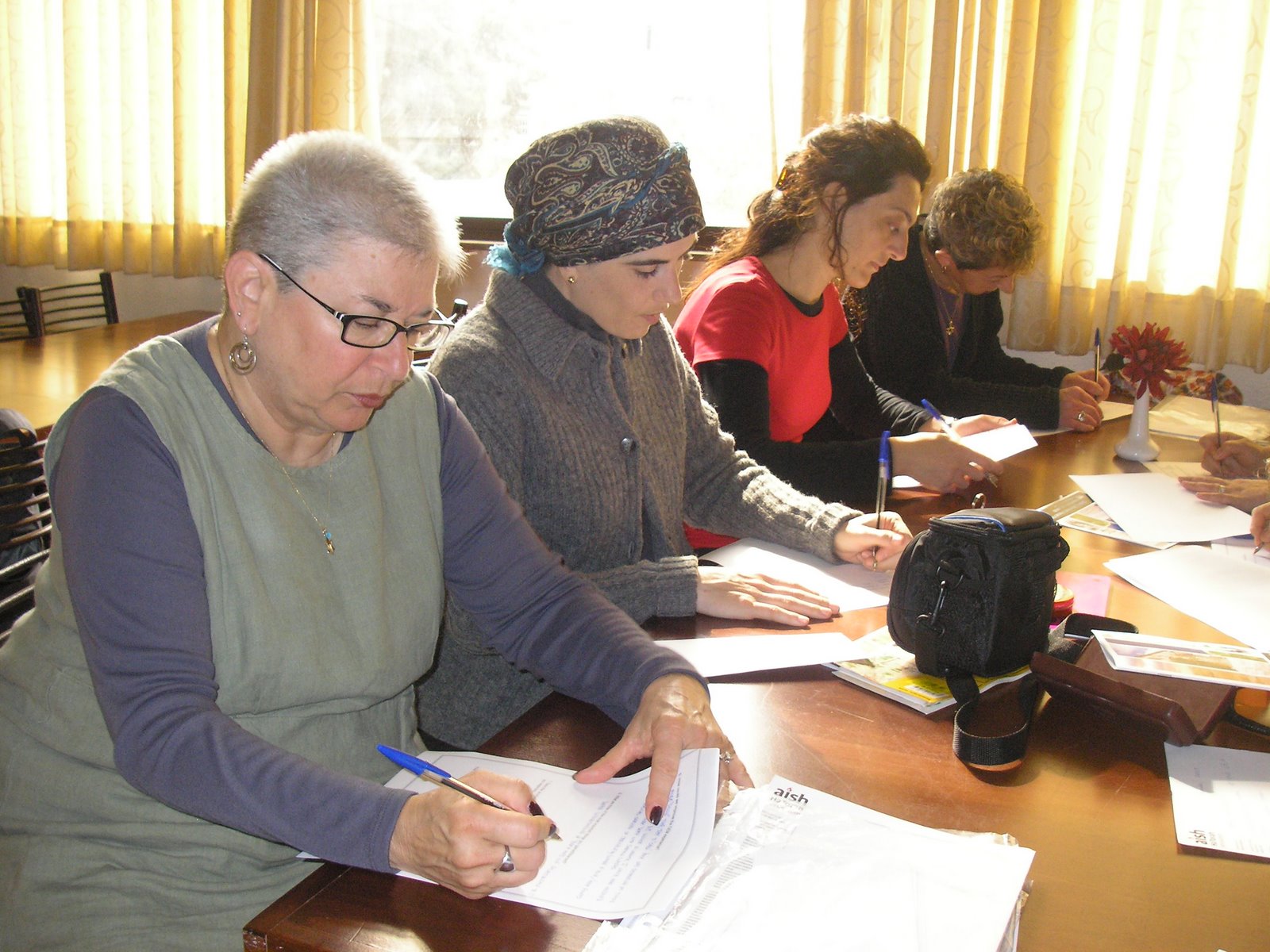 [PB120001.JPG]