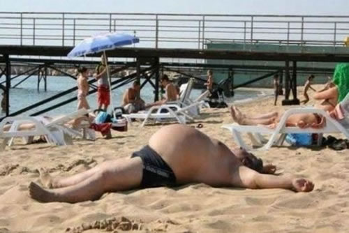 At the hotel beach were mostly elderly, fat people but there were also a few