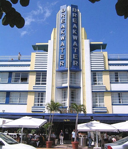 art and architecture mainly art deco in miami beach