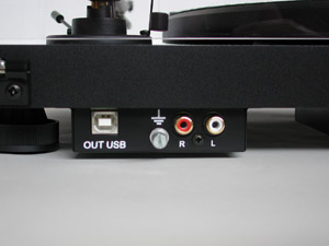 [Debut_III_USB_Outa.jpg]