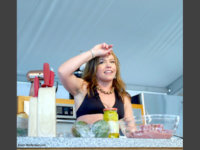 Rachel Ray Wallpapers http://4.bp.blogspot.com/_kw1VD16J_Xw/R6WUed9DbHI/AAAAAAAABQQ/Kv9YNIvNh8Q/s400/Rachael-Ray-Wallpaper-4.jpg
