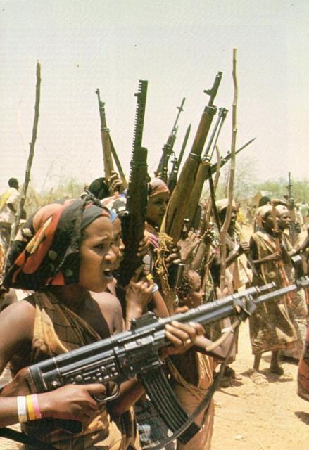 [Only+in+Africa+Rare+Photos+(32).jpg]