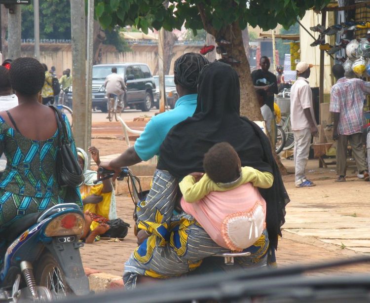 [Only+in+Africa+Rare+Photos+(21).jpg]