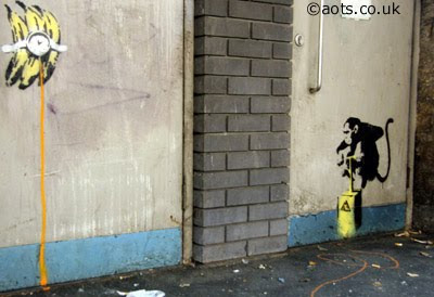 பேங்க்ஸி--வரைந்த "தெருவோர ஓவியங்கள்" - அட்டகாசமான ஓவியங்கள்... - Page 2 Banksy+Street+Art+Photos+%2816%29