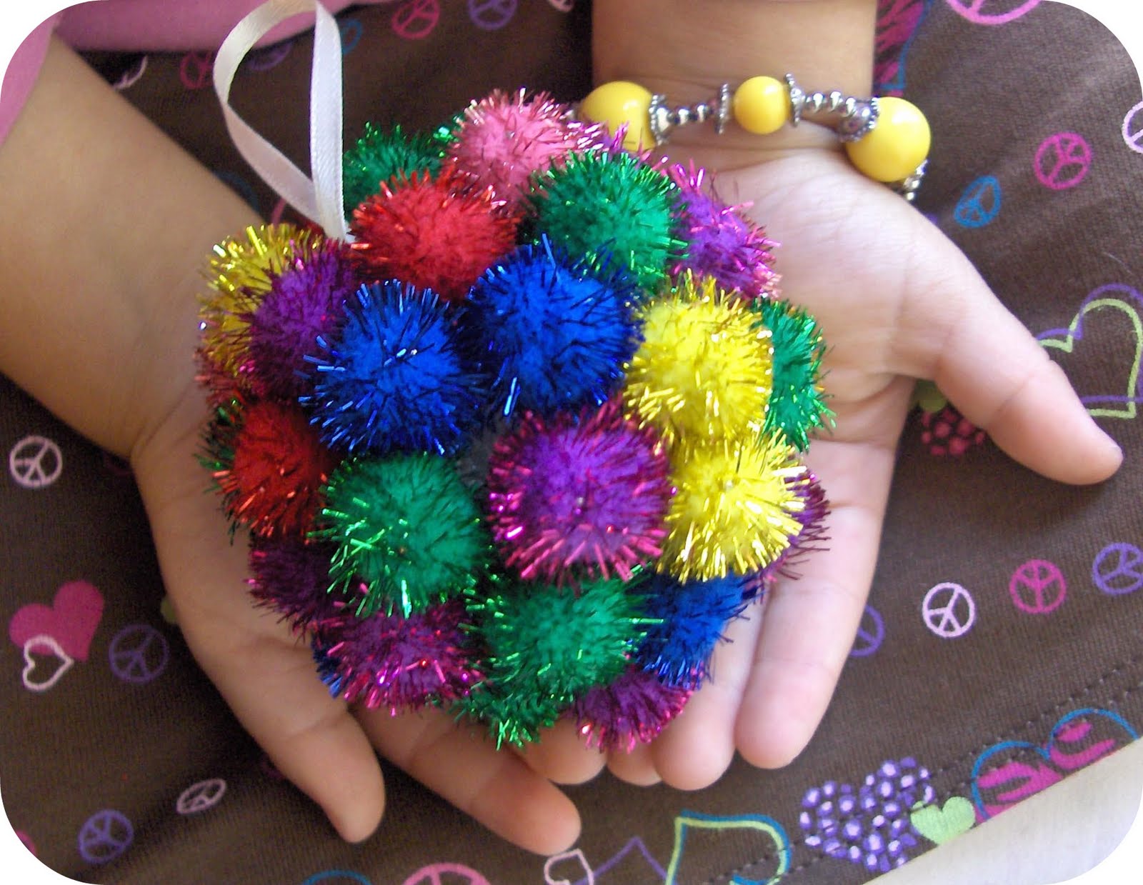 [christmas+ornament+4.jpg]