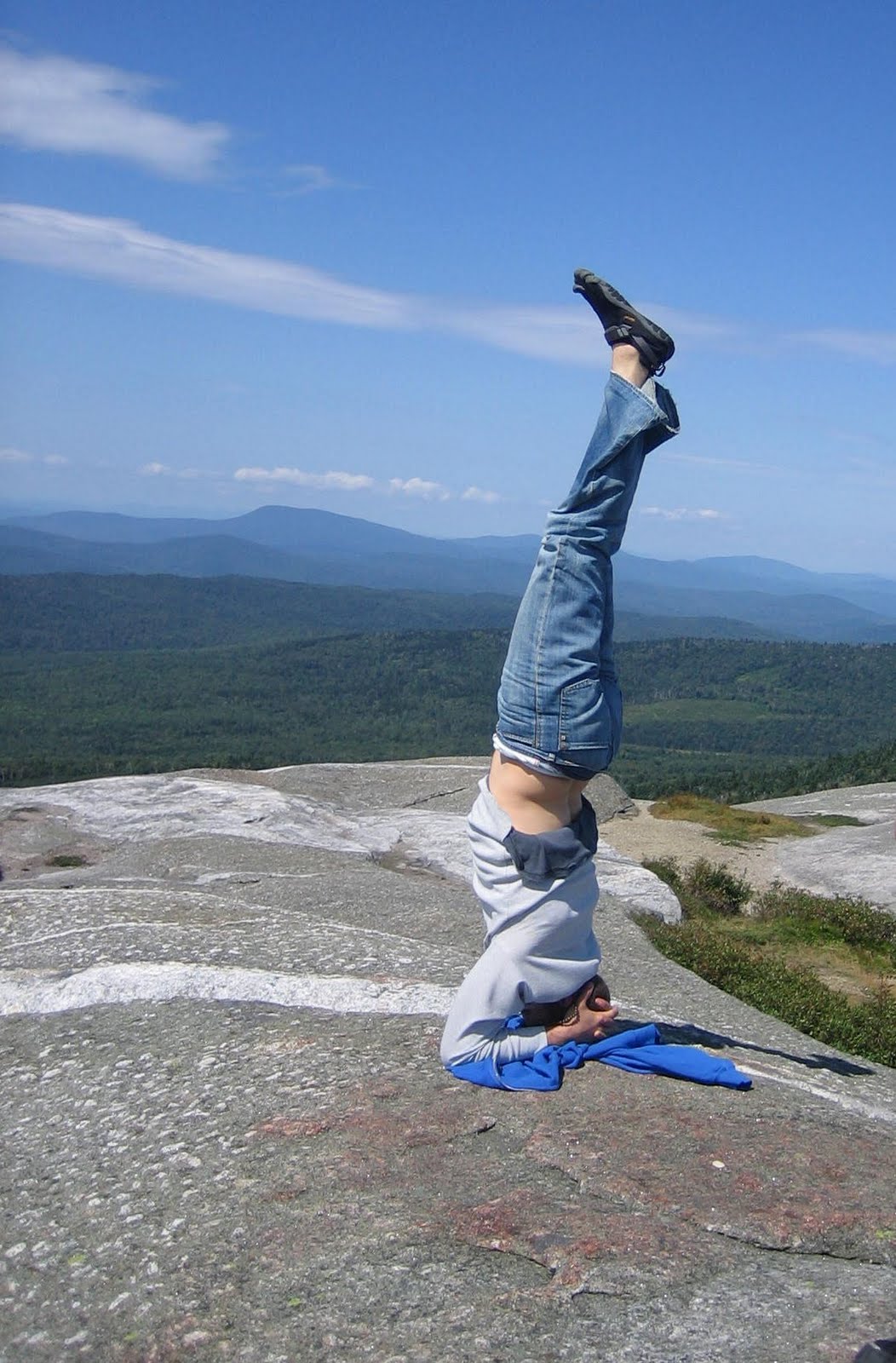 dharma mittra headstand