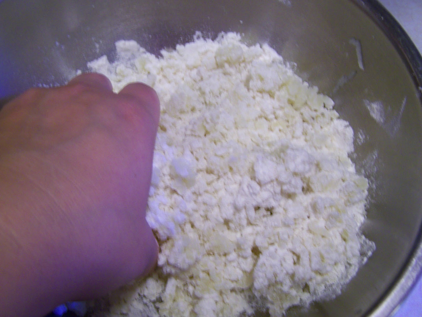 TheKitchenCookie How to make Gnocci (Italian Potato Dumplings)