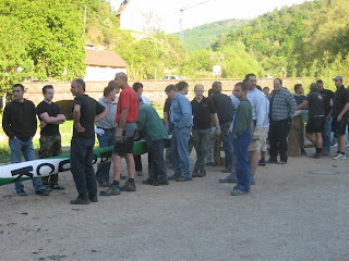 Presseberichte Mannerballett Die Tanzbienen