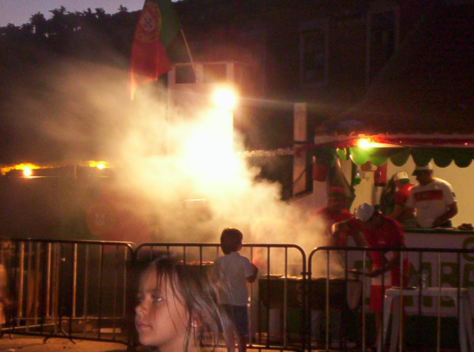 [arraialcombasjunho08+002.JPG]