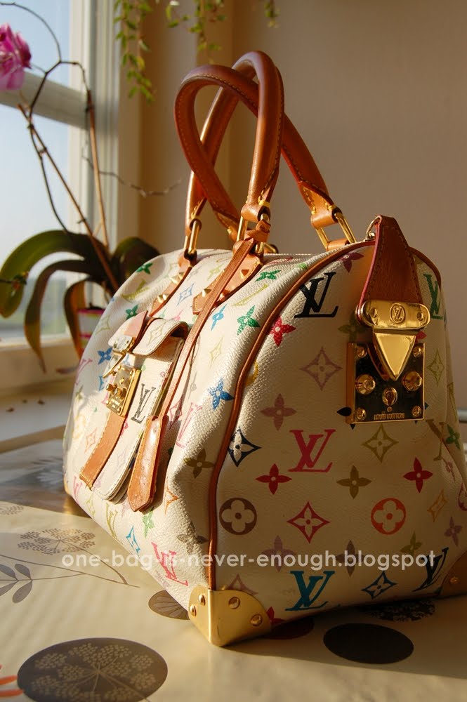 Beg Tangan Lv
