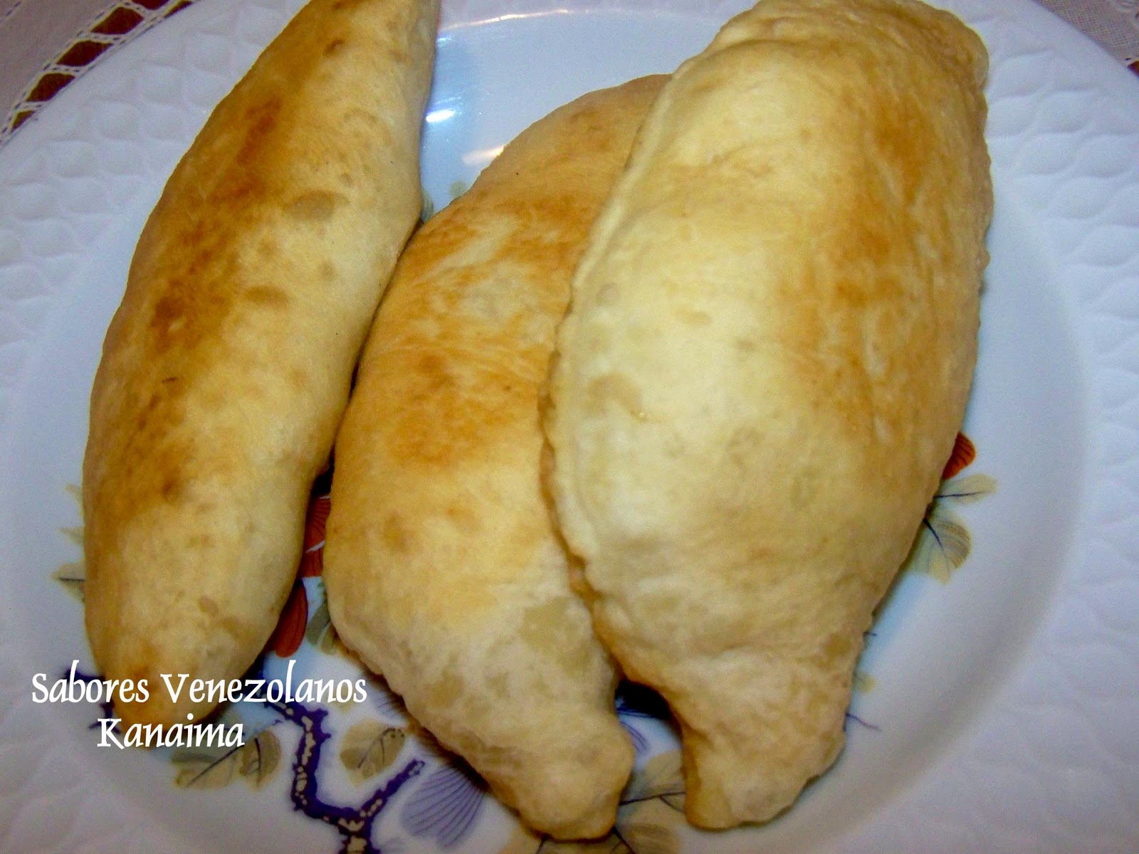 Sabores Venezolanos Pastelitos Andinos de carne con papas