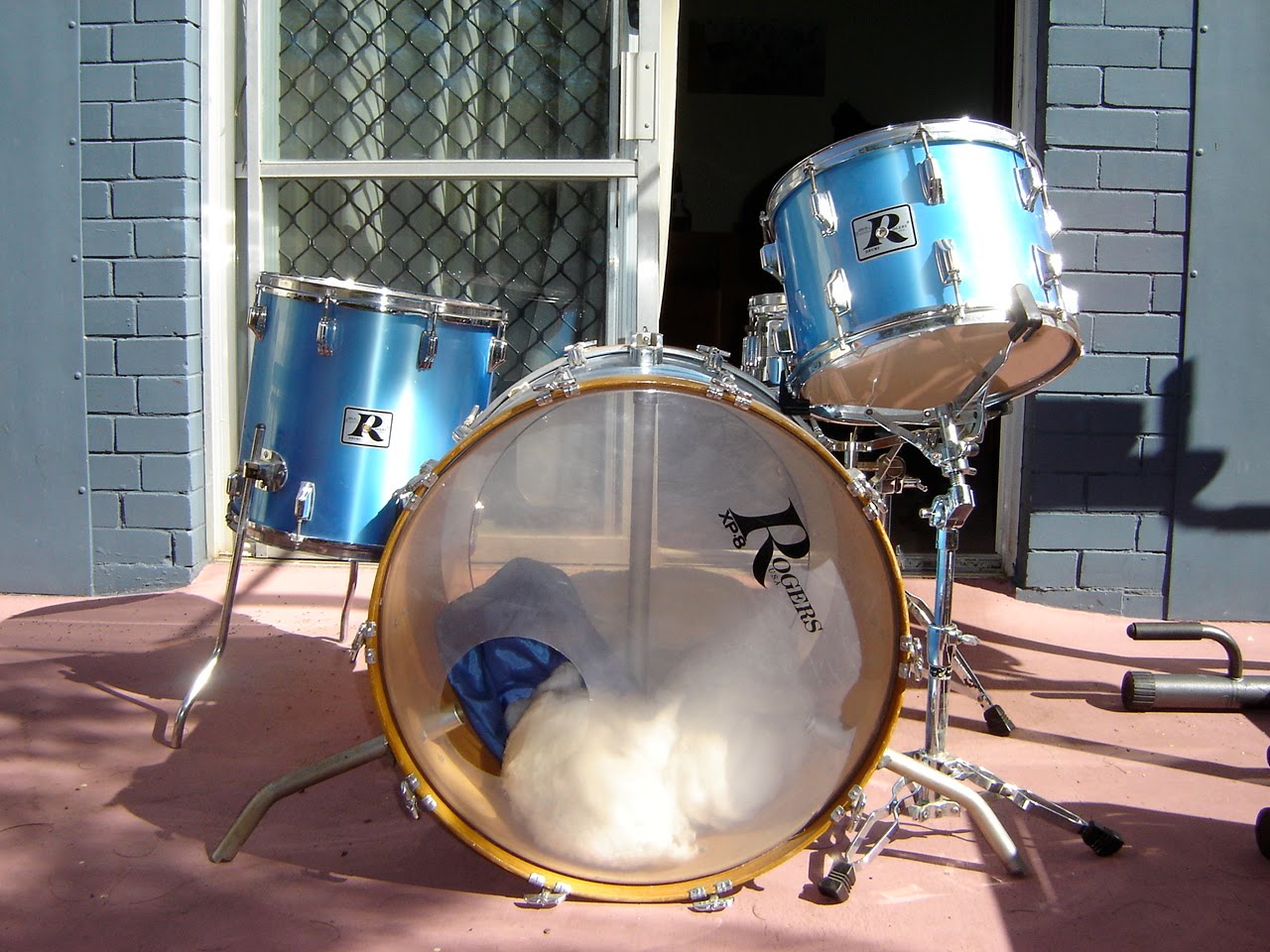 Yes it's butter Rogers XP8 Drums