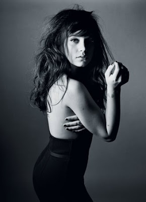 Lily Allen sexy black and white picture
