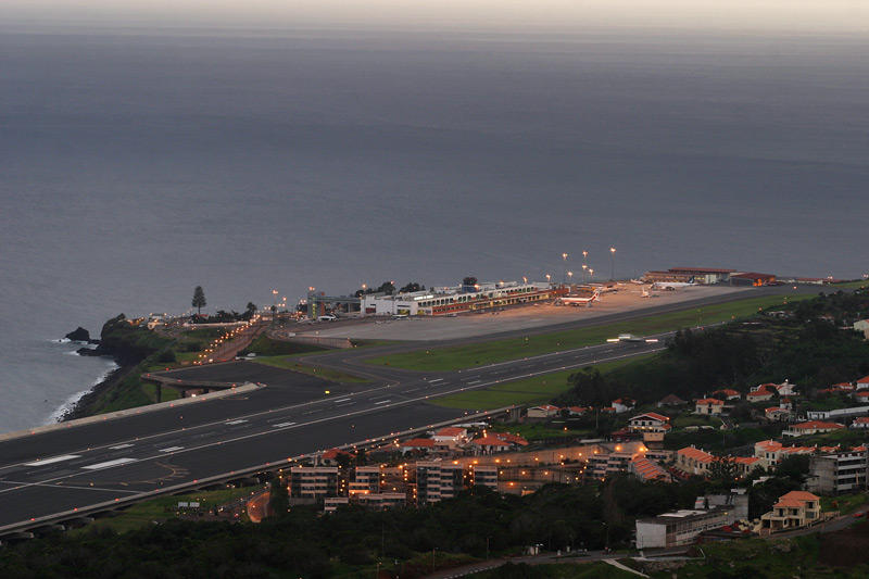 Madeira+airport+portugal