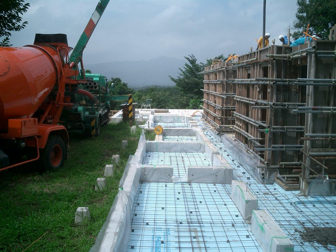 [床の縁切り２.jpg]