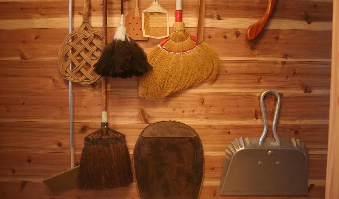 [掃除用具下段.jpg]