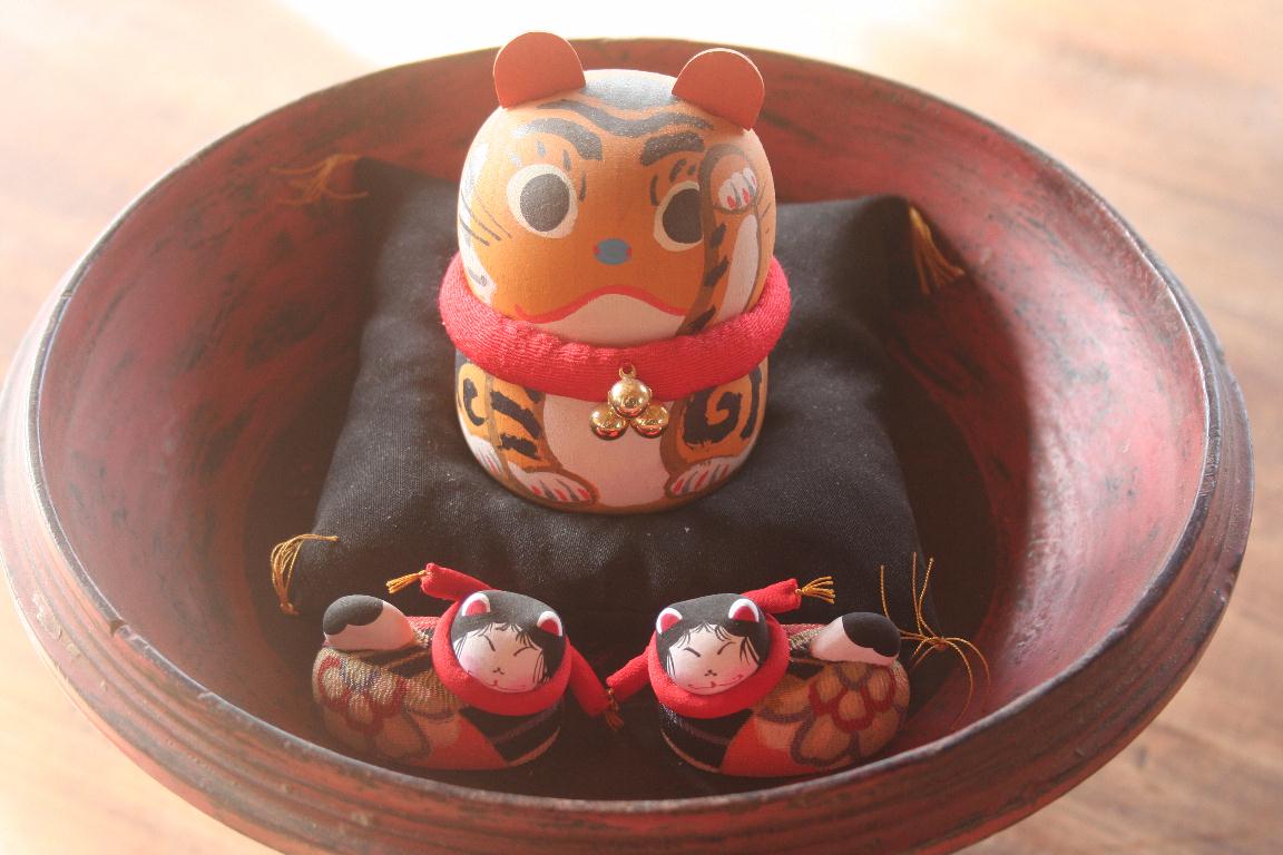 [とら木彫り.jpg]