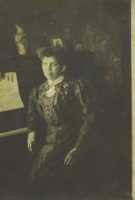 Betty Elliott Winstead Born 10/25/1856 Greenville, Ky  Married 03/04/1875  Died 12/17/1921