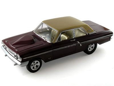 Ford Model Cars American Muscle Authentics AMM915 1964 Ford Thunderbolt Burgundy / Gold