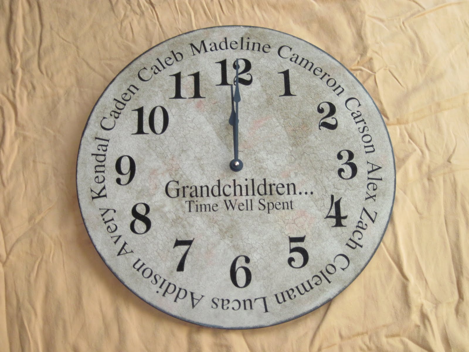 The Clock Lady grandchildren clock (names of all grandkids around