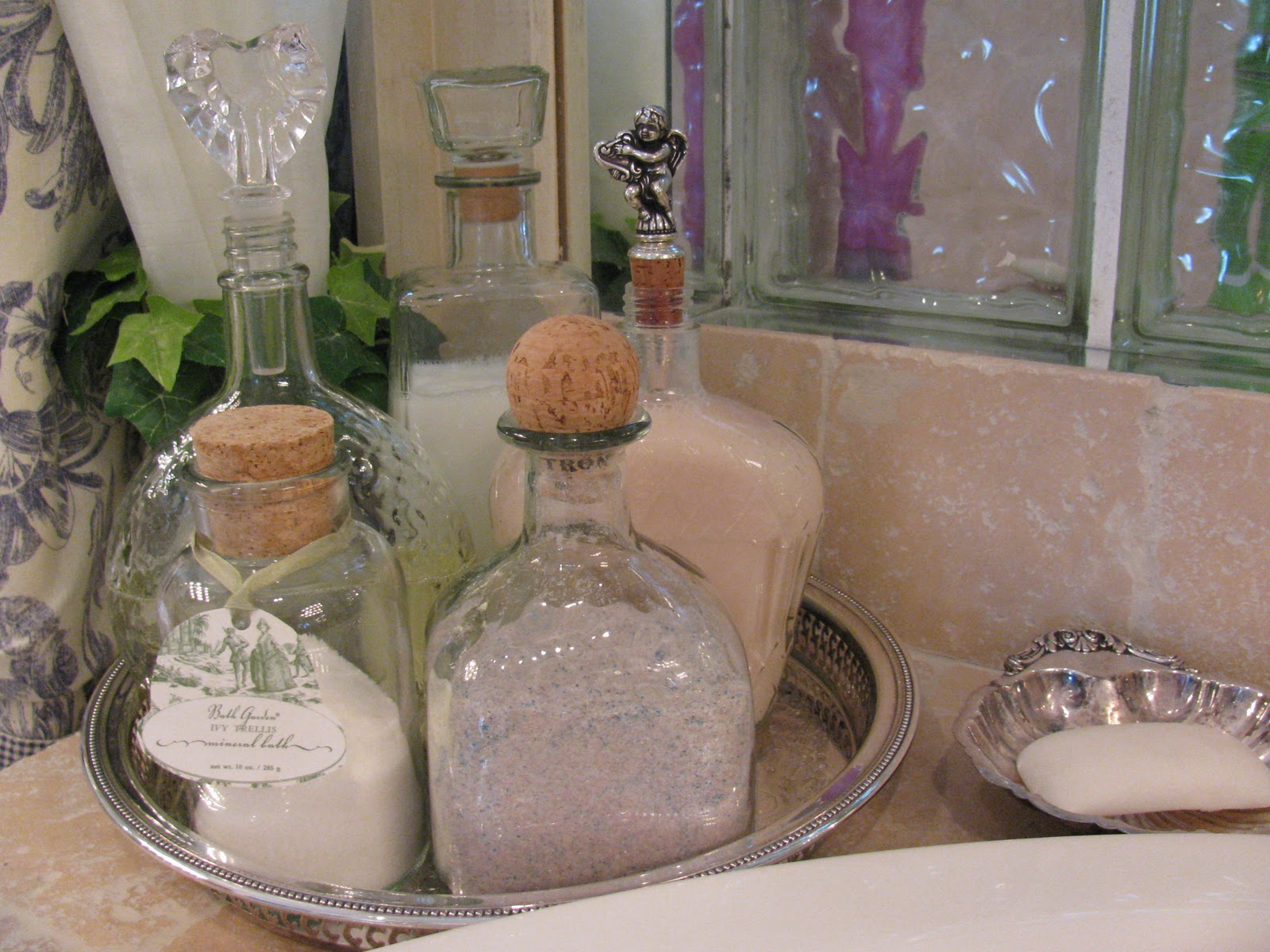 MAY DAYS Bubble Bath & Tequila