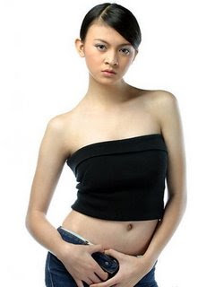 Foto Tubuh Sexy Donita Pakai Bikini | Situs Resmi Foto Gambar Artis