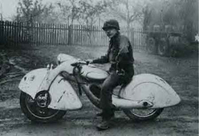 WWII-Motorcycle-unknown.jpg